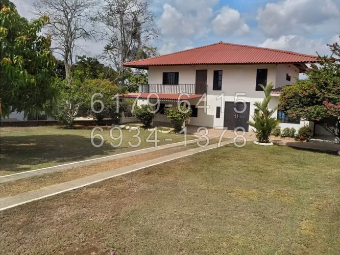 AMPLIA RESIDENCIA A 8 MINUTOS DE COSTA VERDE MARKET PLAZA