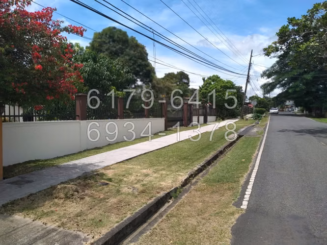 AMPLIA RESIDENCIA A 8 MINUTOS DE COSTA VERDE MARKET PLAZA - Imagen 10