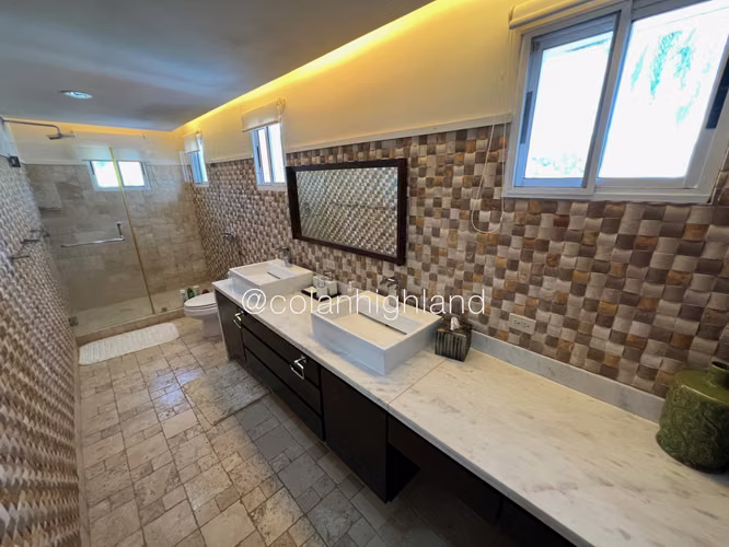 Se Vende Casa en El Club de Golf de Coronado - Imagen 3