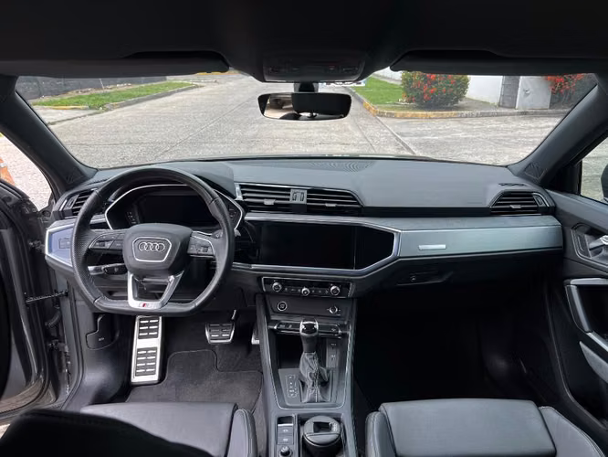 AUDI Q3 SPORTBACK S LINE 2024 – COMO NUEVO