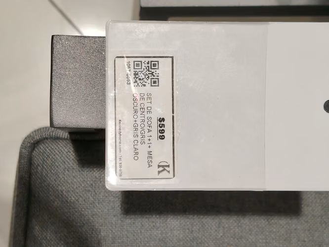 Set de 2 sillas y una mesita NUEVO para balcón marca Soho