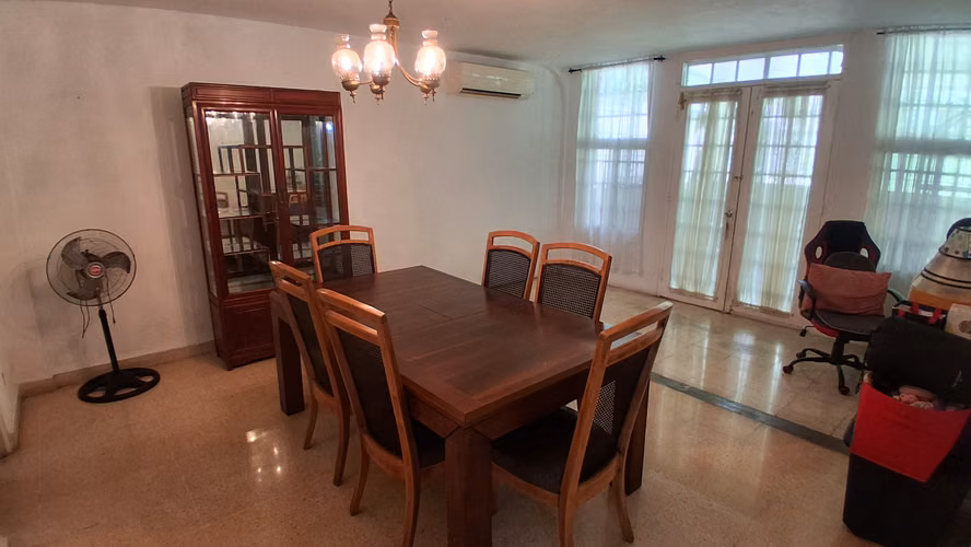 Villa de las Fuentes, 264mts, 3rec, 3.5 banos, $295,000