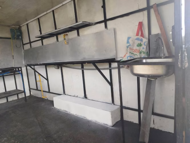 Vendo food truck de 14 pies $3750