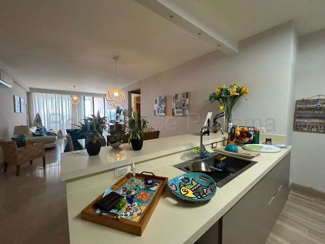 Se Alquila Apartamento en San Carlos YDU