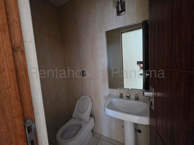 Se Alquila Apartamento en Costa del Este YDU - Imagen 8