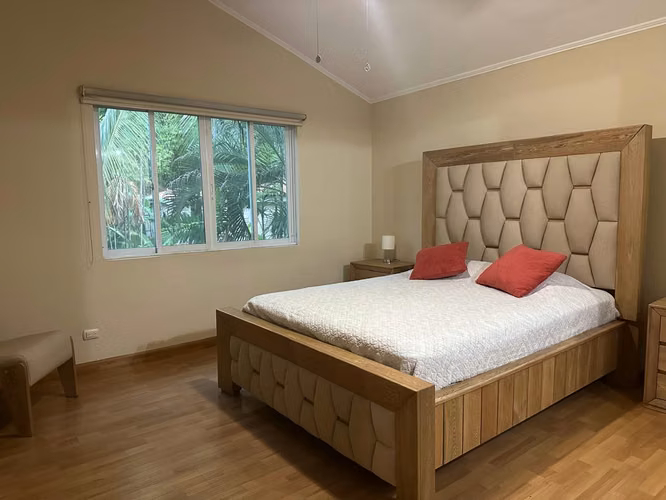Casa en alquiler completamente amoblada – Ancón | Amplitud, comodidad y entorno natural. - Imagen 11