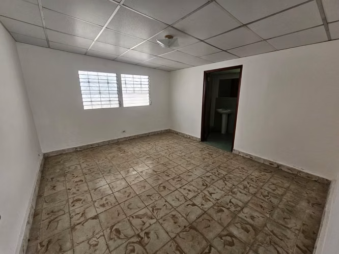  CASA COMERCIAL EN VENTA – LOS ÁNGELES - Imagen 19