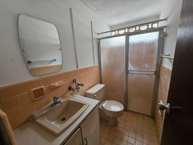  CASA COMERCIAL EN VENTA – LOS ÁNGELES - Imagen 17