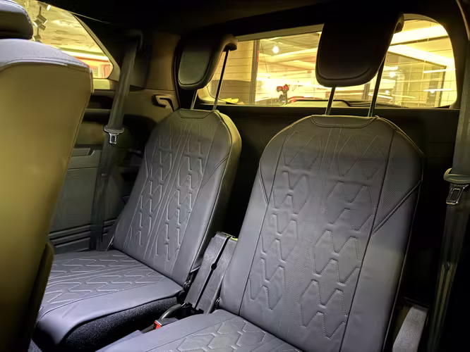 PEUGEOT 5008 GT LINE 2024 - Imagen 17
