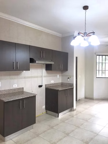 VENDO IMPECABLE CASA UNIFAMILIAR - RESIDENCIAL CERRADO CLAYTON - Imagen 2
