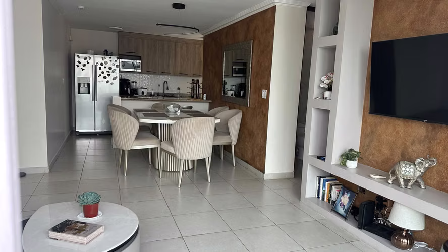 Se vende espectacular Apartamento en San Francisco - Imagen 3