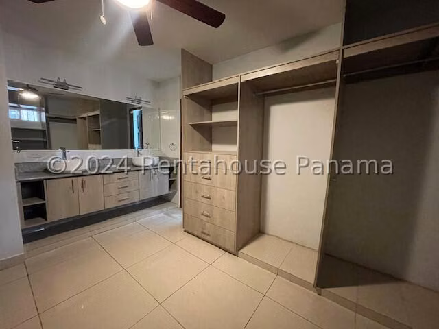Venta de Casa en Altos de Panama La Riviera KC - Imagen 8