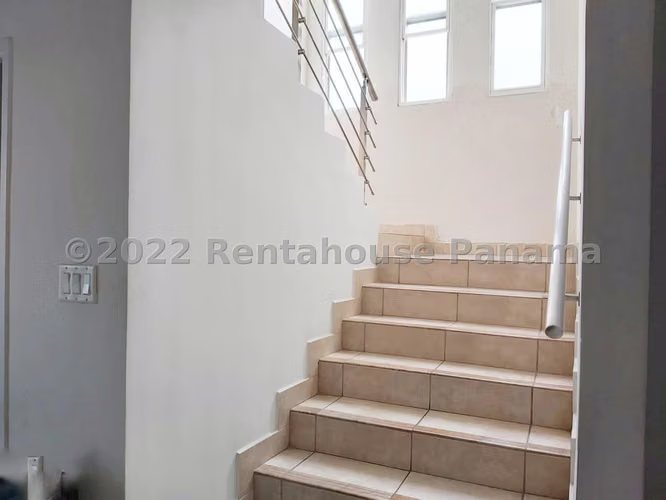 Venta de Casa en Paseo del Norte Alpes Norte KC - Imagen 4