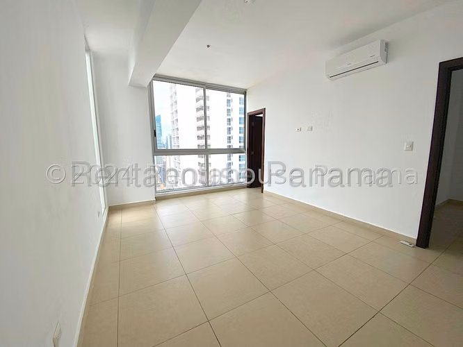 Venta de Apartamento con Línea blanca en Avenida Balboa Ph Rivage EC - Imagen 8