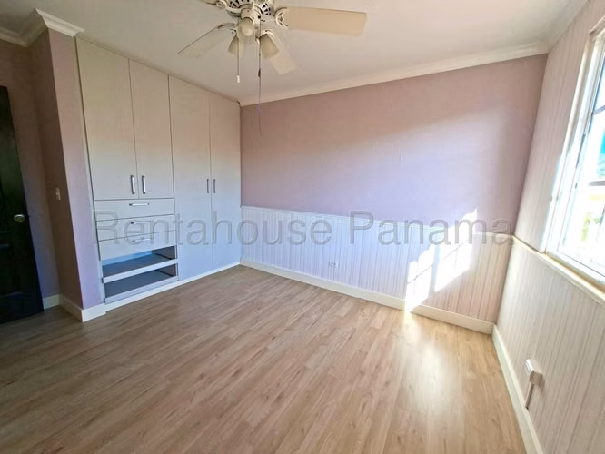 Venta de Casa en Costa Sur Villa Valencia EC - Imagen 15