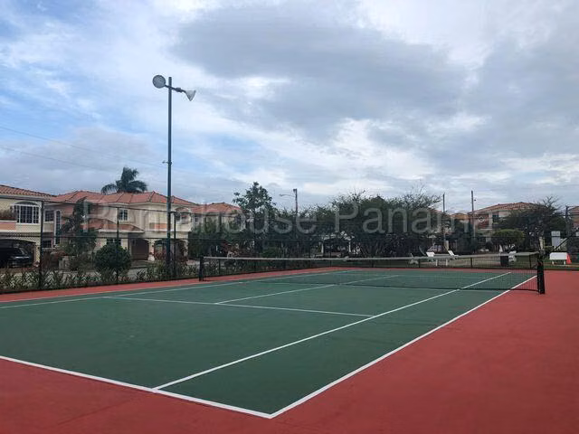 Venta de Casa en Costa Sur Villa Valencia 275.78 Mts PD - Imagen 19