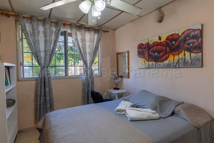 Venta de Casa en Campo Limberg Colonias del sol Solo Cliente Directo MC