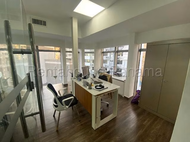 Venta de Oficina en Avenida Balboa Torre Bac Solo Cliente Directo MC
