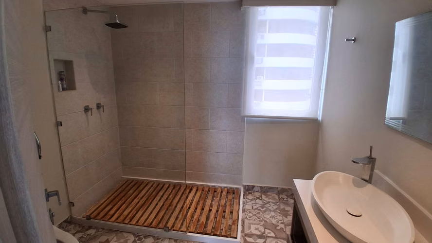 Sobre las Rocas. 416mts 3r 3b den 3est remodelado $560,000.00NEG - Imagen 18