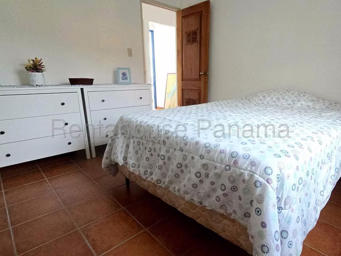 Venta de Casa en Taboga Casa Celeste SN - Imagen 5