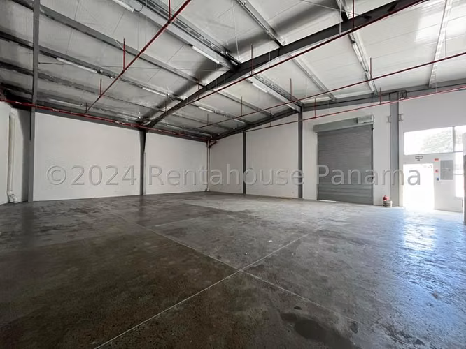 Galera en Venta en Parque Lefevre JG - Imagen 5
