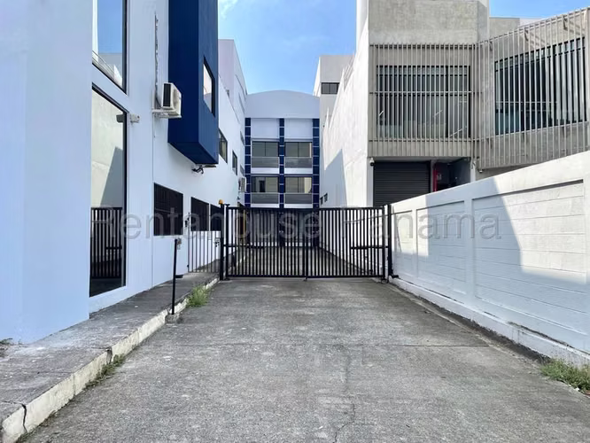 Edificio en Venta en Costa del Este JG