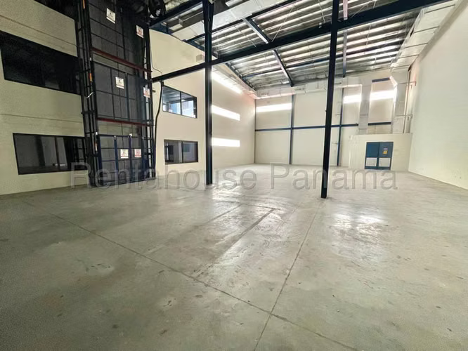 Edificio en Venta en Costa del Este JG