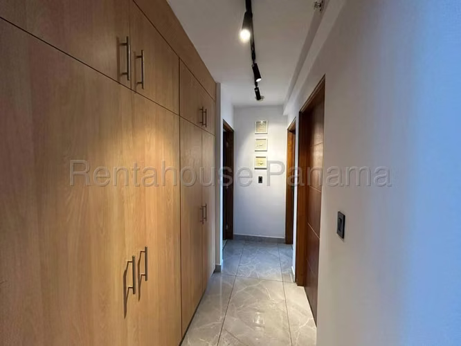 Alquiler de apartamento en Ph Vertikal 27MVCH1592