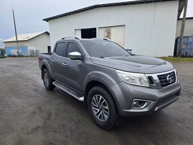 NISSAN FRONTIER NP300 LE AUTOMATICO AÑO 2018 FULL EXTRAS
