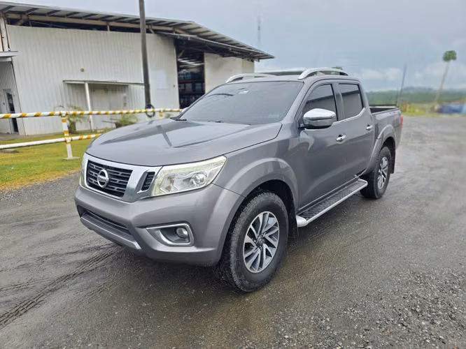 NISSAN FRONTIER NP300 LE AUTOMATICO AÑO 2018 FULL EXTRAS