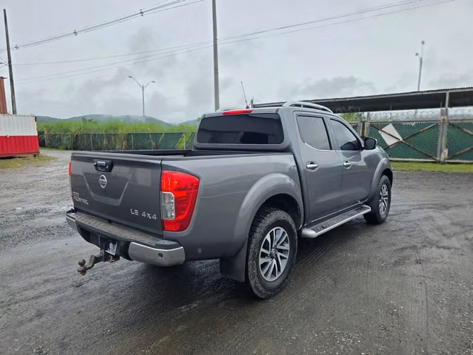 NISSAN FRONTIER NP300 LE AUTOMATICO AÑO 2018 FULL EXTRAS