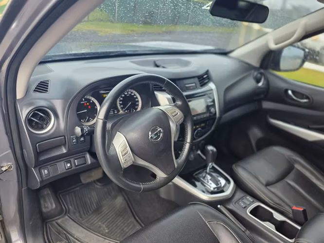 NISSAN FRONTIER NP300 LE AUTOMATICO AÑO 2018 FULL EXTRAS