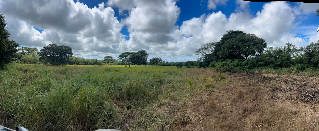 Finca Cienaga Vieja. Anton 72h plano colinda con rio la estancia - Imagen 3