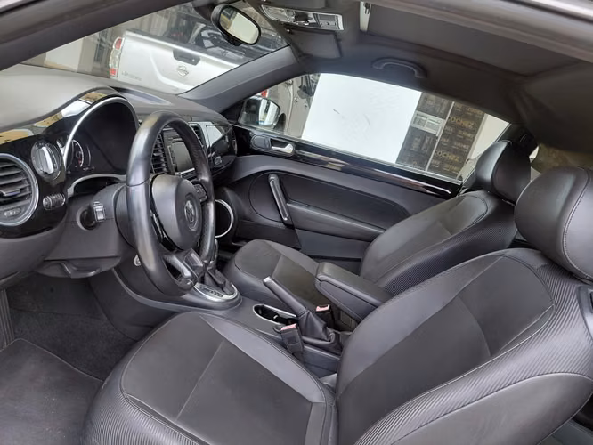 VOLKSWAGEN BEETLE 2015 AUTOMATICO - Imagen 7