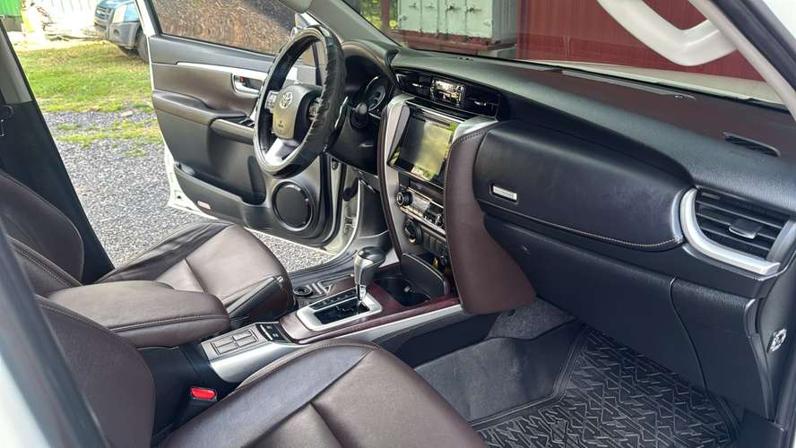Toyota Fortuner 2019 SRV FULL EXTRA