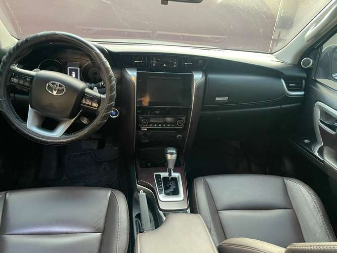 Toyota Fortuner 2019 SRV FULL EXTRA