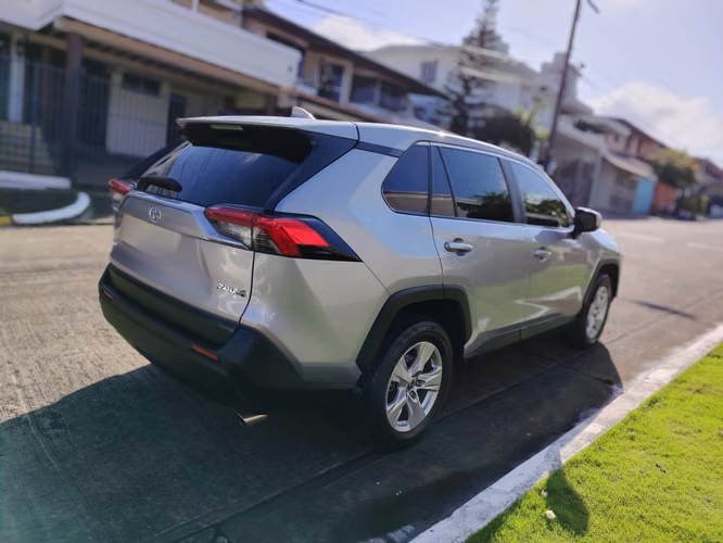 TOYOTA RAV4 2021 AUTOMÁTICA NEGOCIABLE - Imagen 16
