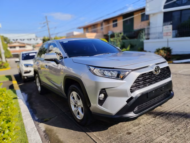 TOYOTA RAV4 2021 AUTOMÁTICA NEGOCIABLE - Imagen 3