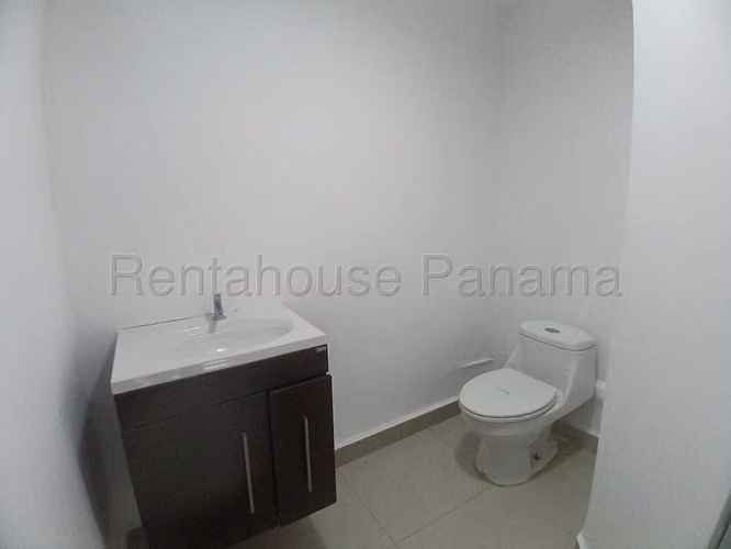 Alquiler de casa comercial de 110 m² en Nuevo Paitilla - Imagen 8