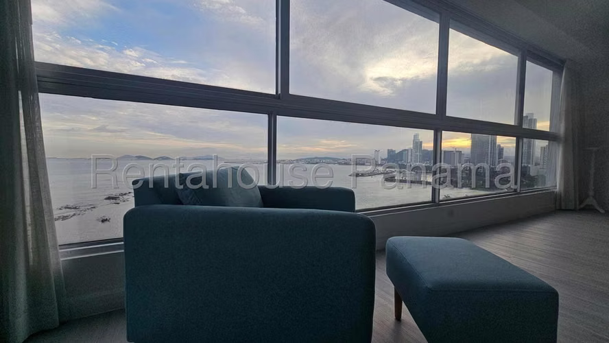 Alquilo apartamento amoblado  en Grandbay, Avenida Balboa - Imagen 7