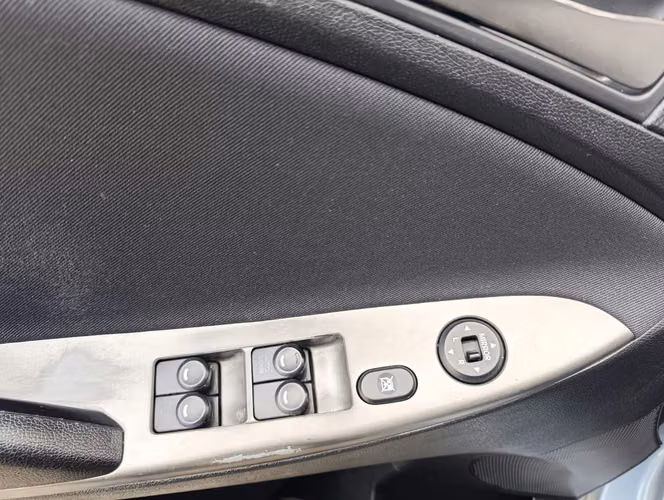 HYUNDAI ACCENT 2019 AUTOMATICO - Imagen 10
