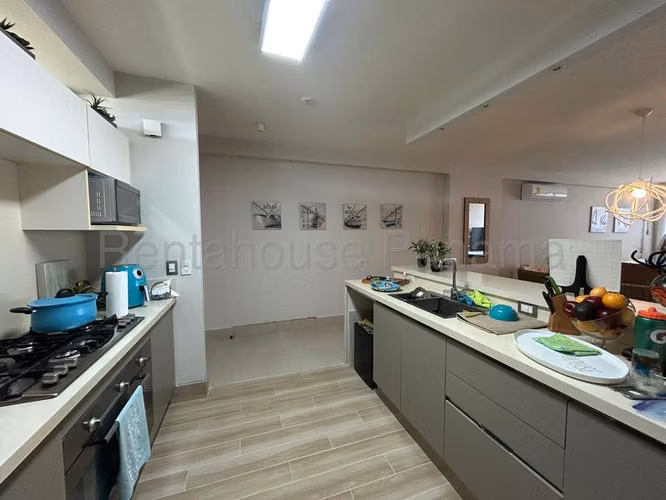 Apartamento amoblado en alquiler en Perlamar San Carlos - Imagen 8