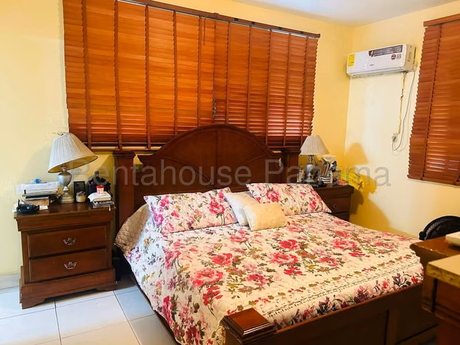 Amplia Casa en Venta en Ancón 25PPM4491 - Imagen 10