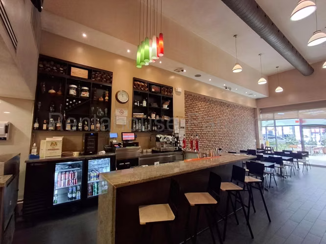 En venta negocio/pizzería en Avenida 12 Octubre