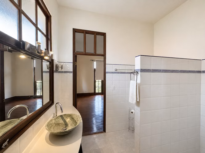 Apartamento de 2 habitaciones frente a parque, Casco Antiguo - Imagen 8