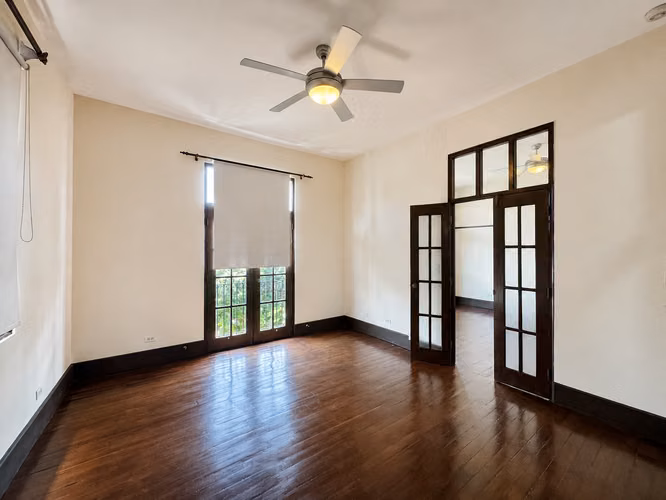 Apartamento de 2 habitaciones frente a parque, Casco Antiguo - Imagen 4