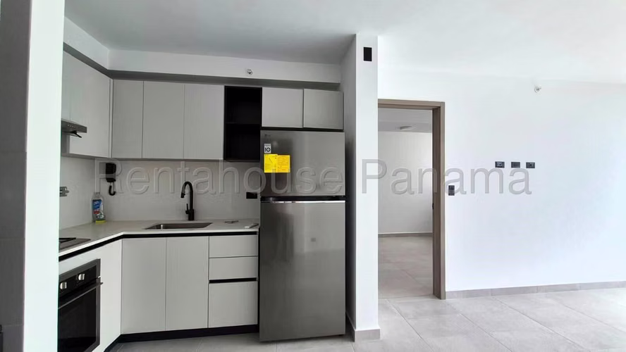 Alquiler Apartamento Carrasquilla - YD