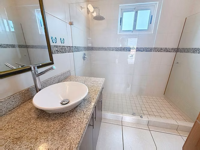 Venta de casa amueblada en Playa Malibú – Nueva Gorgona