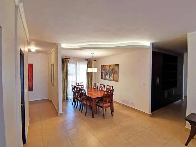 Apartamento en Albrook I con balcón y excelente distribución