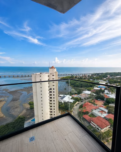 Vive y trabaja con vista al mar en Dovle, Coco del Mar (amoblado) - Imagen 12